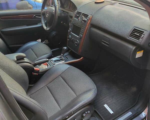 Мерседес А клас 2011 у Фастове на Automoto.ua Сірий Мерседес А клас, об'ємом двигуна 1.7 л та пробігом 82 тис. км за 7300 $, фото 6 на Automoto.ua