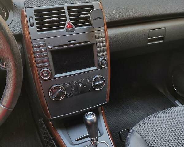 Сірий Мерседес А клас, об'ємом двигуна 1.7 л та пробігом 82 тис. км за 7300 $, фото 9 на Automoto.ua