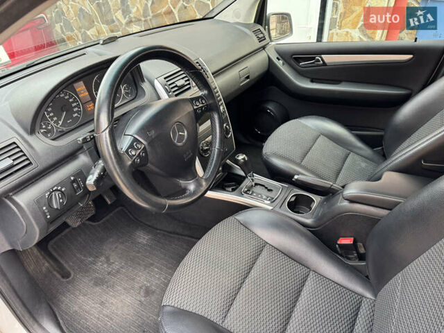 Сірий Мерседес А клас, об'ємом двигуна 1.99 л та пробігом 220 тис. км за 8599 $, фото 9 на Automoto.ua