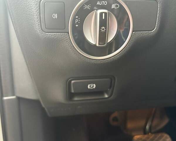 Сірий Мерседес А клас, об'ємом двигуна 1.8 л та пробігом 73 тис. км за 15950 $, фото 49 на Automoto.ua