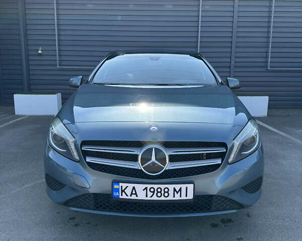 Сірий Мерседес А клас, об'ємом двигуна 1.8 л та пробігом 289 тис. км за 11999 $, фото 1 на Automoto.ua