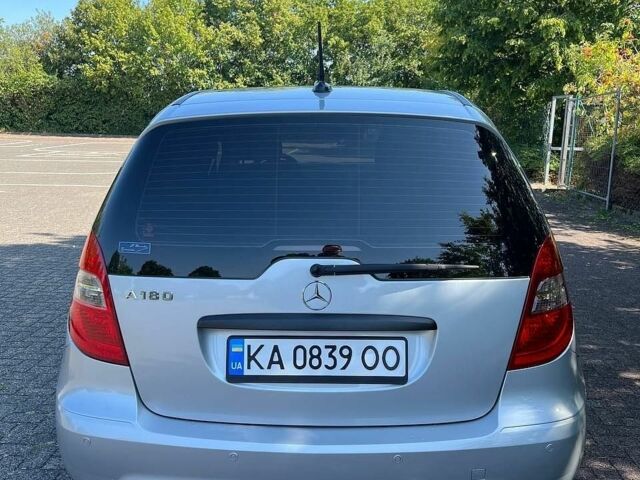 Серый Мерседес А класс, объемом двигателя 1.7 л и пробегом 99 тыс. км за 7500 $, фото 5 на Automoto.ua