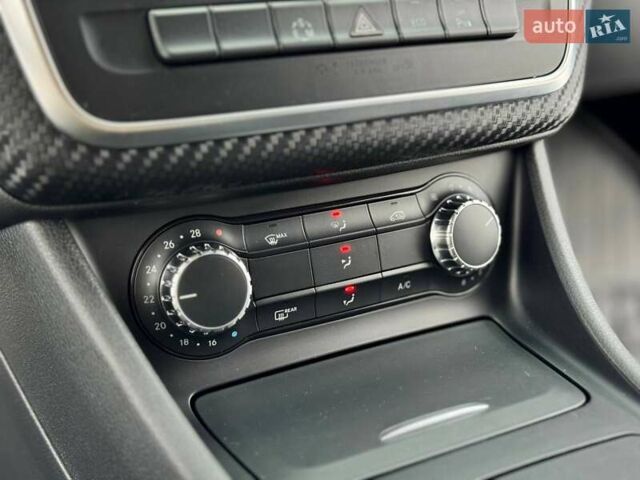 Серый Мерседес А класс, объемом двигателя 2.14 л и пробегом 261 тыс. км за 12900 $, фото 43 на Automoto.ua