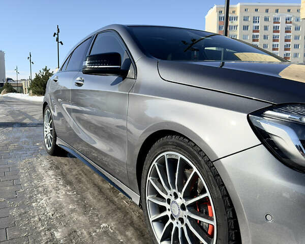 Серый Мерседес А класс, объемом двигателя 2.2 л и пробегом 129 тыс. км за 17000 $, фото 3 на Automoto.ua