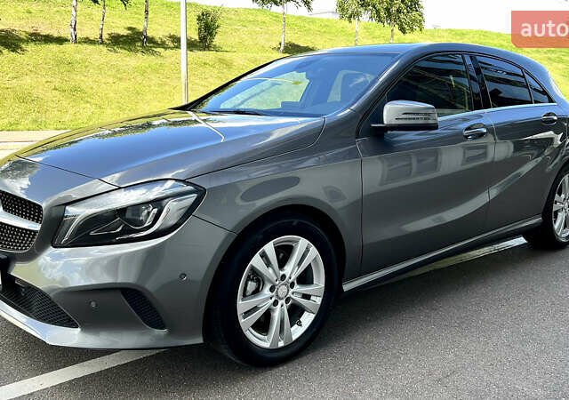 Серый Мерседес А класс, объемом двигателя 2.14 л и пробегом 190 тыс. км за 15500 $, фото 10 на Automoto.ua