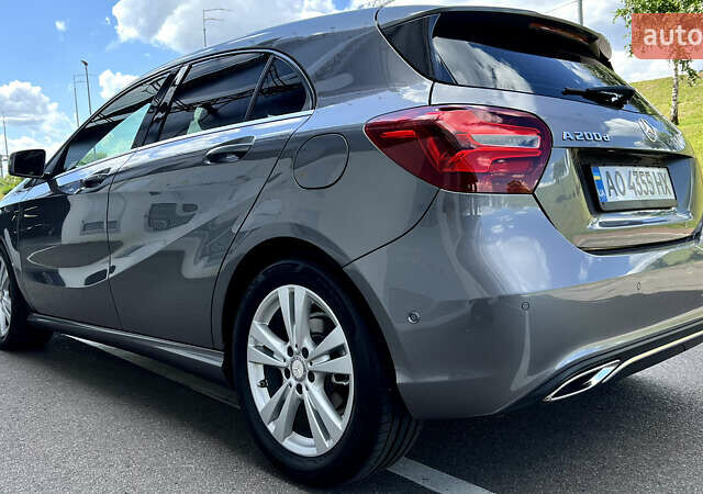 Серый Мерседес А класс, объемом двигателя 2.14 л и пробегом 190 тыс. км за 15500 $, фото 17 на Automoto.ua