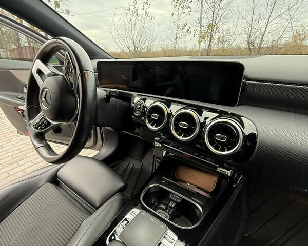 Сірий Мерседес А клас, об'ємом двигуна 1.46 л та пробігом 82 тис. км за 28000 $, фото 20 на Automoto.ua