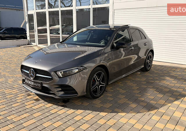 Сірий Мерседес А клас, об'ємом двигуна 1.33 л та пробігом 39 тис. км за 32900 $, фото 8 на Automoto.ua