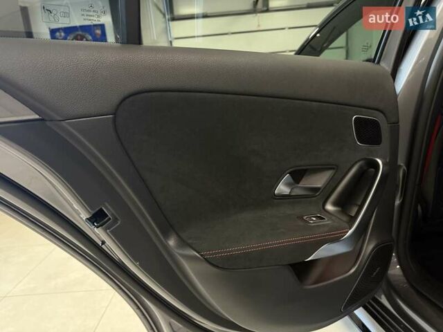 Сірий Мерседес А клас, об'ємом двигуна 1.99 л та пробігом 21 тис. км за 52500 $, фото 56 на Automoto.ua