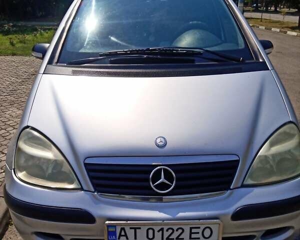 Сірий Мерседес А клас, об'ємом двигуна 1.4 л та пробігом 220 тис. км за 4000 $, фото 4 на Automoto.ua