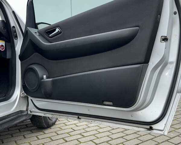 Сірий Мерседес А клас, об'ємом двигуна 1.7 л та пробігом 212 тис. км за 5700 $, фото 16 на Automoto.ua