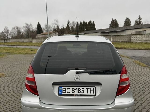 Серый Мерседес А класс, объемом двигателя 1.7 л и пробегом 212 тыс. км за 5700 $, фото 4 на Automoto.ua