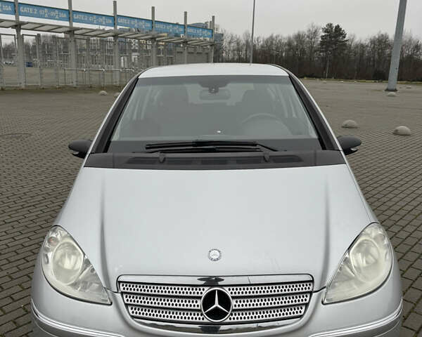 Сірий Мерседес А клас, об'ємом двигуна 1.7 л та пробігом 212 тис. км за 5700 $, фото 9 на Automoto.ua