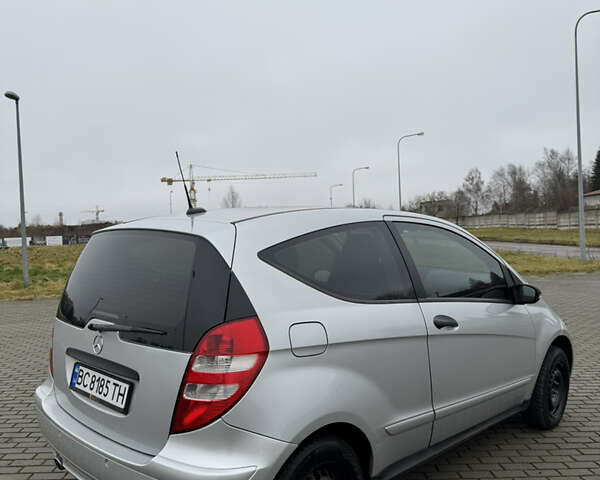 Сірий Мерседес А клас, об'ємом двигуна 1.7 л та пробігом 212 тис. км за 5700 $, фото 5 на Automoto.ua