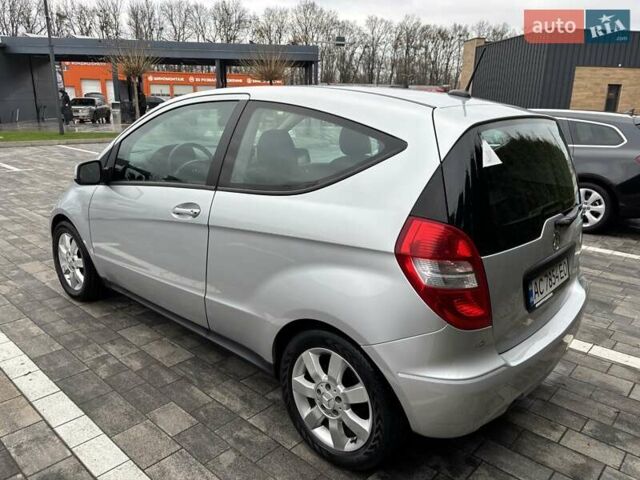 Серый Мерседес А класс, объемом двигателя 1.5 л и пробегом 170 тыс. км за 3950 $, фото 5 на Automoto.ua