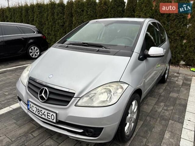 Серый Мерседес А класс, объемом двигателя 1.5 л и пробегом 170 тыс. км за 3950 $, фото 3 на Automoto.ua