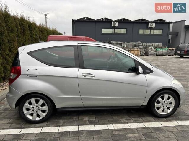 Серый Мерседес А класс, объемом двигателя 1.5 л и пробегом 170 тыс. км за 3950 $, фото 7 на Automoto.ua