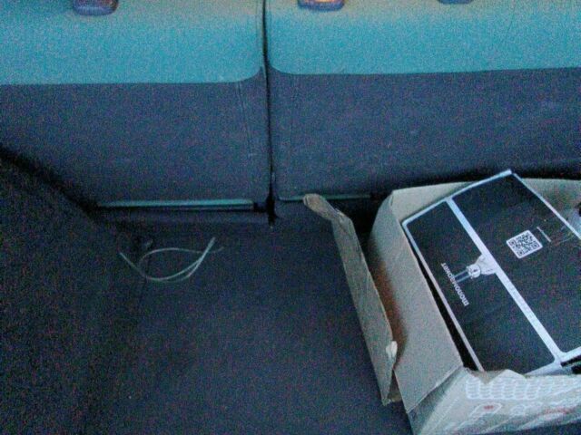 Серый Мерседес А класс, объемом двигателя 2 л и пробегом 300 тыс. км за 1600 $, фото 23 на Automoto.ua