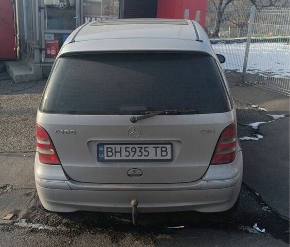 Серый Мерседес А класс, объемом двигателя 1.7 л и пробегом 260 тыс. км за 4000 $, фото 1 на Automoto.ua