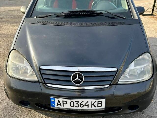 Серый Мерседес А класс, объемом двигателя 1.4 л и пробегом 280 тыс. км за 2500 $, фото 2 на Automoto.ua