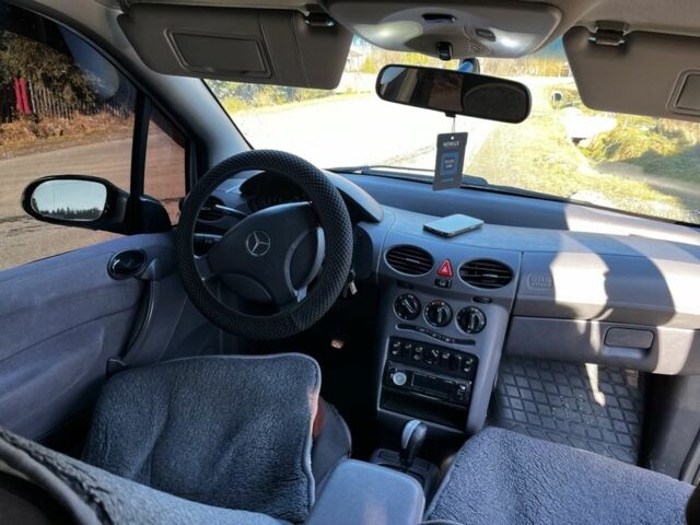 Серый Мерседес А класс, объемом двигателя 1.7 л и пробегом 280 тыс. км за 2900 $, фото 1 на Automoto.ua