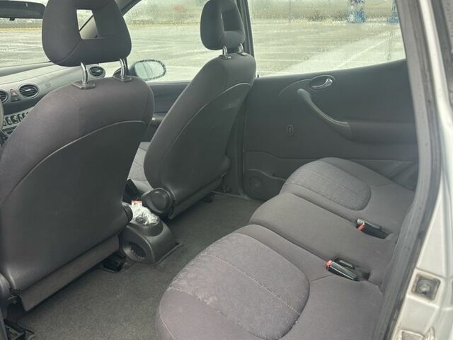 Сірий Мерседес А клас, об'ємом двигуна 1.7 л та пробігом 266 тис. км за 3900 $, фото 7 на Automoto.ua