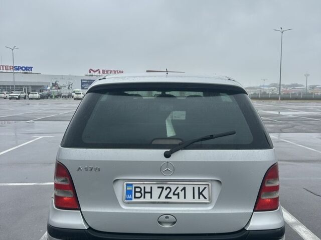 Сірий Мерседес А клас, об'ємом двигуна 1.7 л та пробігом 266 тис. км за 3900 $, фото 3 на Automoto.ua