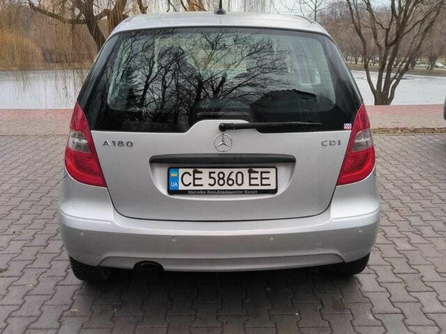 Мерседес А клас 2009 у Чернівцях на Automoto.ua Сірий Мерседес А клас, об'ємом двигуна 2 л та пробігом 243 тис. км за 5900 $, фото 8 на Automoto.ua
