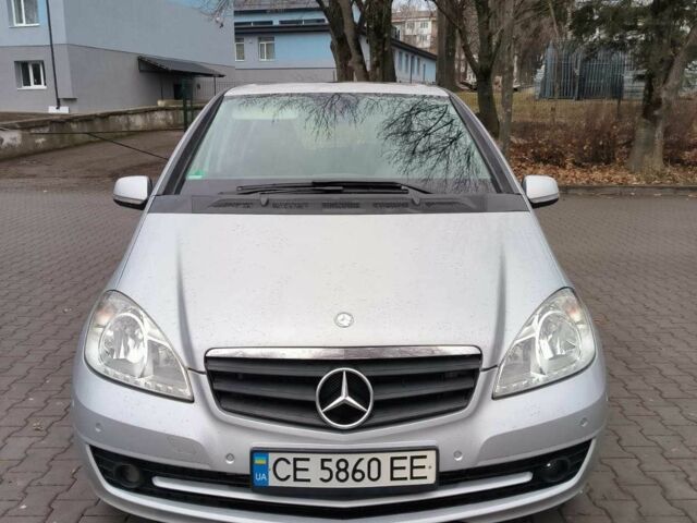 Мерседес А клас 2009 у Чернівцях на Automoto.ua Сірий Мерседес А клас, об'ємом двигуна 2 л та пробігом 243 тис. км за 5900 $, фото 7 на Automoto.ua