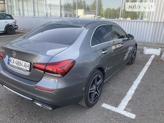 Серый Мерседес А класс, объемом двигателя 2 л и пробегом 54 тыс. км за 32900 $, фото 5 на Automoto.ua