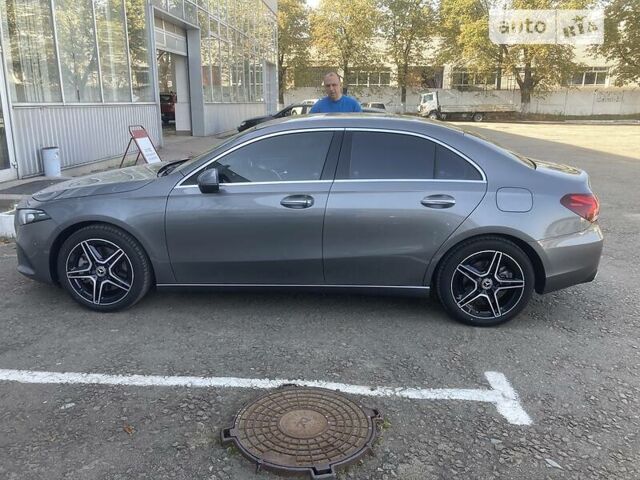 Серый Мерседес А класс, объемом двигателя 2 л и пробегом 54 тыс. км за 32900 $, фото 4 на Automoto.ua