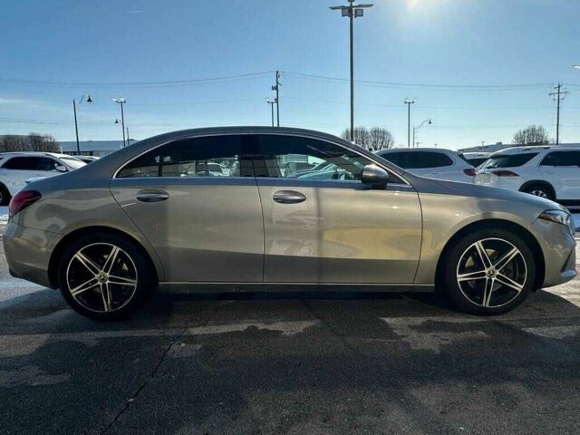 Серый Мерседес А класс, объемом двигателя 2 л и пробегом 42 тыс. км за 8700 $, фото 6 на Automoto.ua