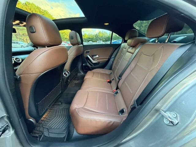 Серый Мерседес А класс, объемом двигателя 2 л и пробегом 31 тыс. км за 8300 $, фото 9 на Automoto.ua