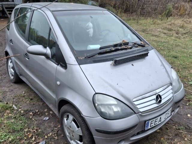 Серый Мерседес А класс, объемом двигателя 1.7 л и пробегом 243 тыс. км за 1299 $, фото 1 на Automoto.ua