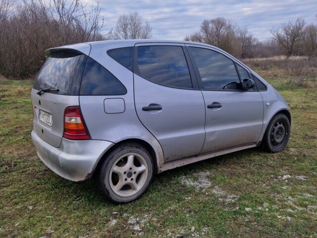 Серый Мерседес А класс, объемом двигателя 0 л и пробегом 320 тыс. км за 1300 $, фото 3 на Automoto.ua