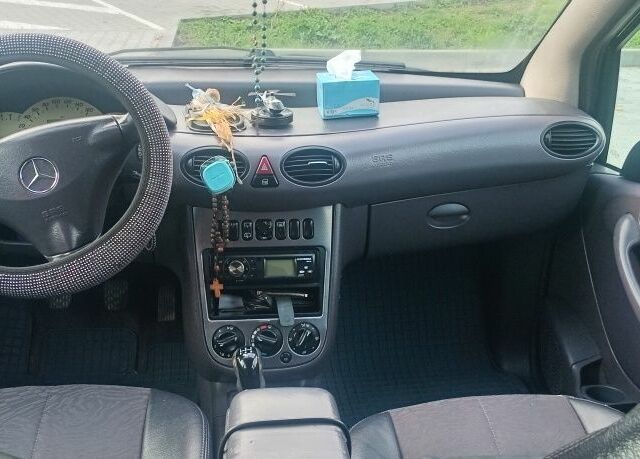 Сірий Мерседес А клас, об'ємом двигуна 1.69 л та пробігом 280 тис. км за 3300 $, фото 9 на Automoto.ua