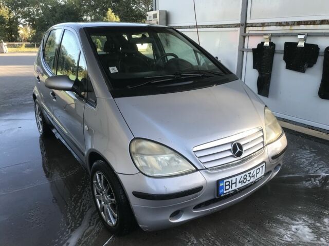 Серый Мерседес А класс, объемом двигателя 1.9 л и пробегом 246 тыс. км за 3380 $, фото 1 на Automoto.ua