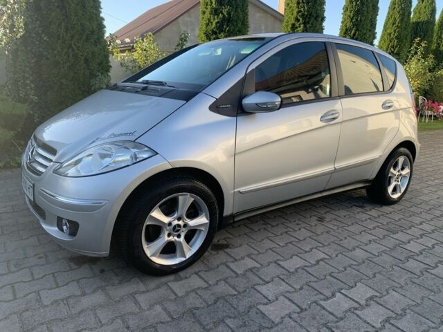 Серый Мерседес А класс, объемом двигателя 2 л и пробегом 270 тыс. км за 5200 $, фото 1 на Automoto.ua