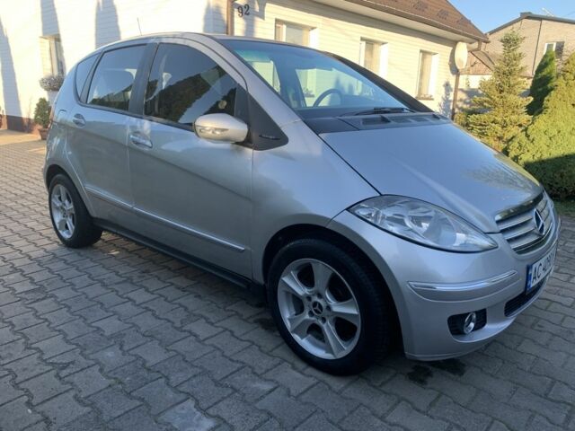 Серый Мерседес А класс, объемом двигателя 2 л и пробегом 270 тыс. км за 5200 $, фото 5 на Automoto.ua