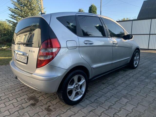 Серый Мерседес А класс, объемом двигателя 2 л и пробегом 270 тыс. км за 5200 $, фото 4 на Automoto.ua