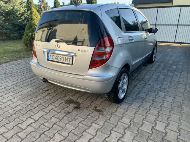 Серый Мерседес А класс, объемом двигателя 2 л и пробегом 270 тыс. км за 5200 $, фото 3 на Automoto.ua