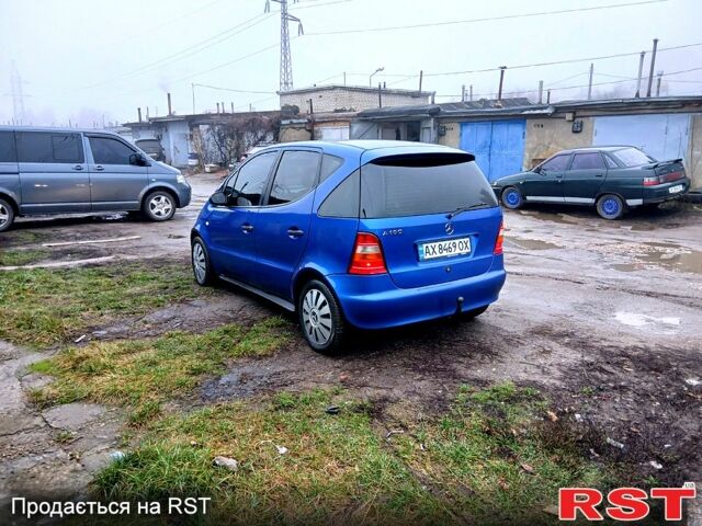 Синій Мерседес А клас, об'ємом двигуна 1.6 л та пробігом 230 тис. км за 2499 $, фото 4 на Automoto.ua