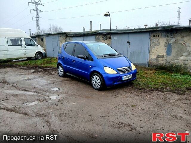 Синій Мерседес А клас, об'ємом двигуна 1.6 л та пробігом 230 тис. км за 2499 $, фото 2 на Automoto.ua