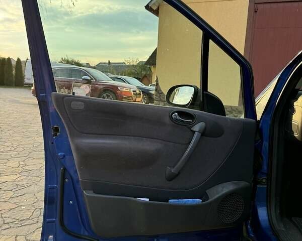 Синій Мерседес А клас, об'ємом двигуна 0 л та пробігом 293 тис. км за 2299 $, фото 14 на Automoto.ua