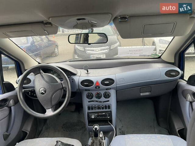 Синій Мерседес А клас, об'ємом двигуна 1.4 л та пробігом 200 тис. км за 2500 $, фото 6 на Automoto.ua