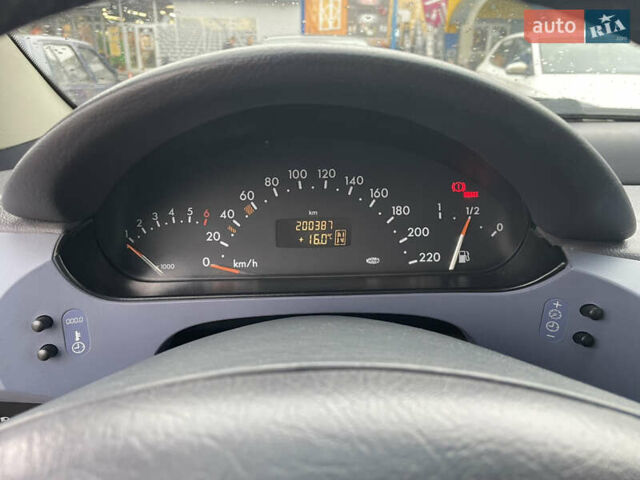 Синій Мерседес А клас, об'ємом двигуна 1.4 л та пробігом 200 тис. км за 2500 $, фото 8 на Automoto.ua