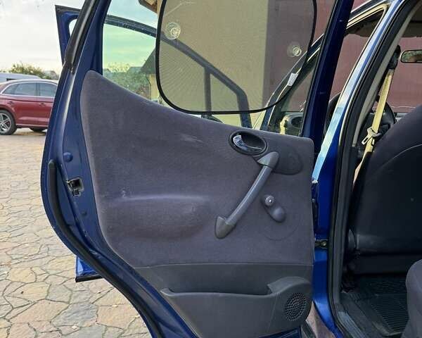Синій Мерседес А клас, об'ємом двигуна 0 л та пробігом 293 тис. км за 2299 $, фото 11 на Automoto.ua