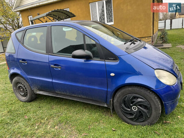 Синий Мерседес А класс, объемом двигателя 1.69 л и пробегом 316 тыс. км за 3000 $, фото 1 на Automoto.ua