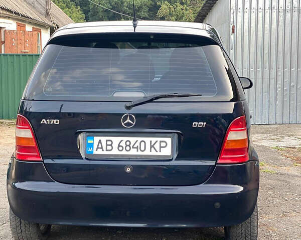 Мерседес А класс 1999 в Виннице на Automoto.ua Синий Мерседес А класс, объемом двигателя 1.6 л и пробегом 300 тыс. км за 3000 $, фото 2 на Automoto.ua