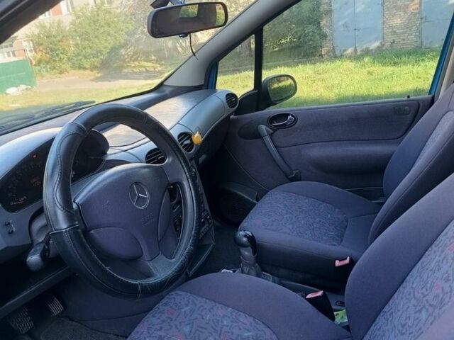 Синій Мерседес А клас, об'ємом двигуна 1.7 л та пробігом 338 тис. км за 2700 $, фото 4 на Automoto.ua